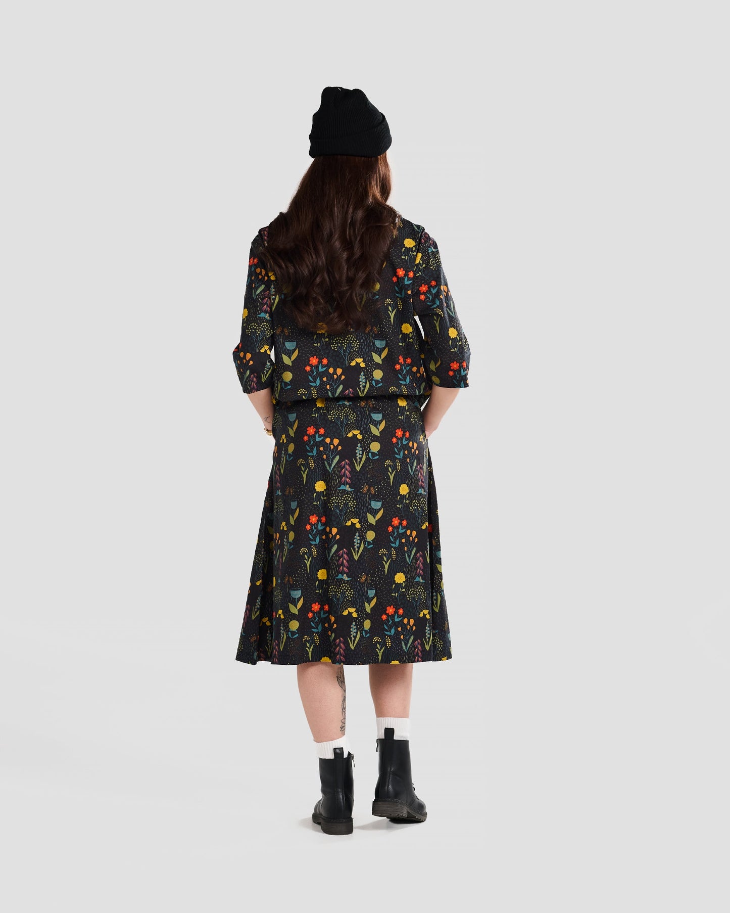 Women's Rainy Field Black Print 3/4-sleeve Pull-over Blouse