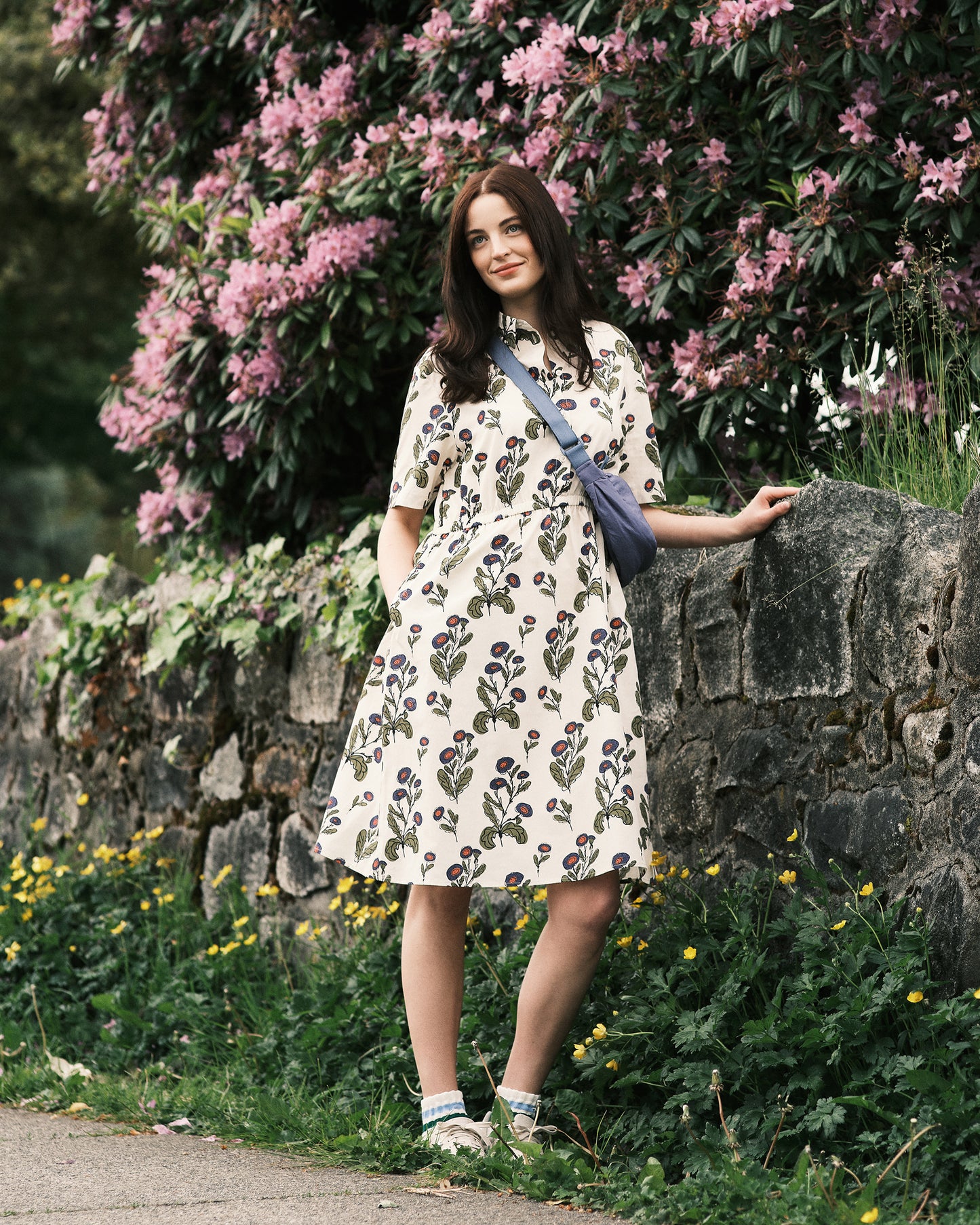 Vestido camisero con bolsillo y estampado floral