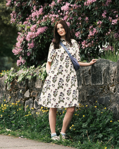 Vestido camisero con bolsillo y estampado floral