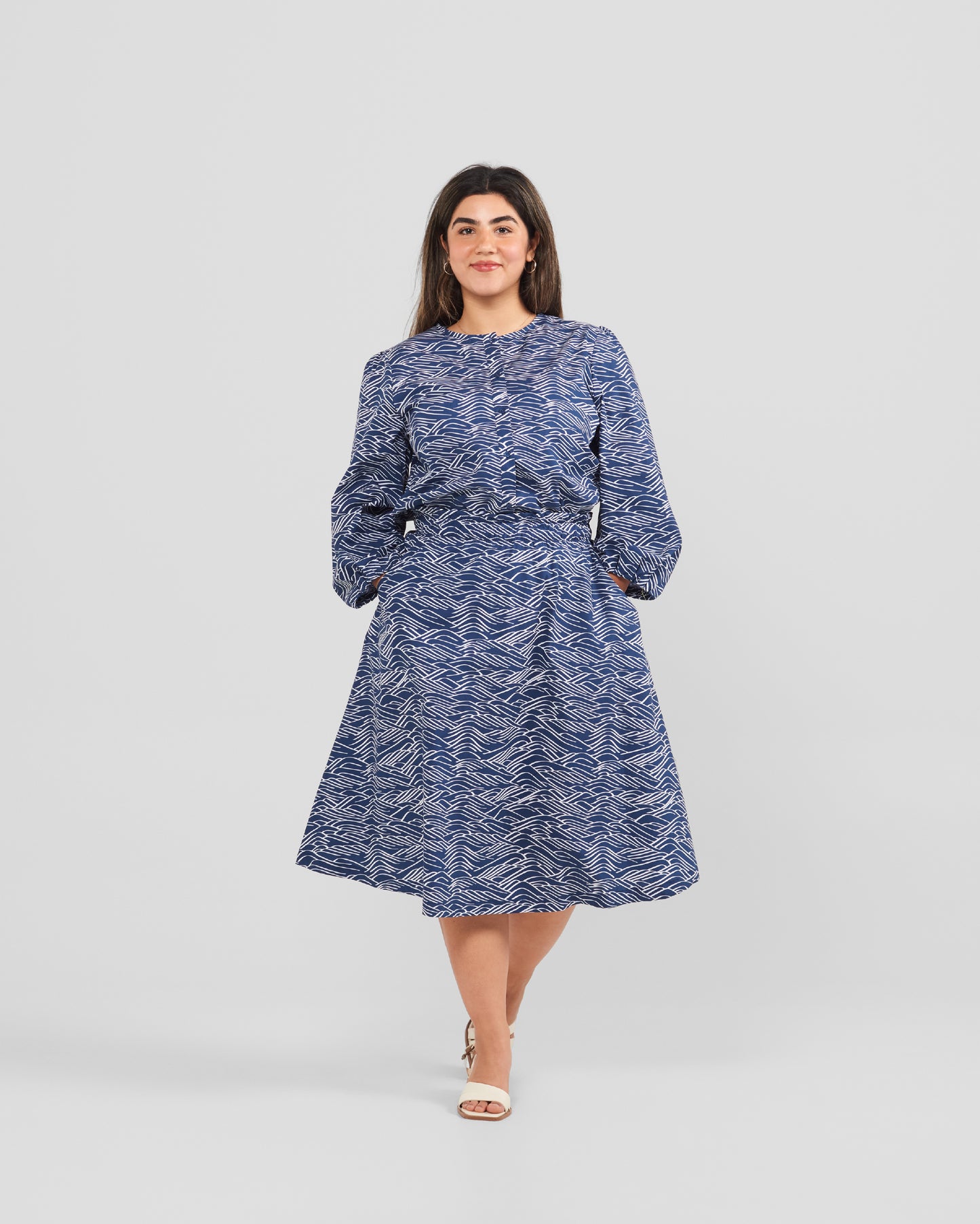 Women's Puff Sleeve Blouse With A Hand-Drawn Big Waves Print