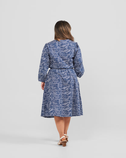 Women's Puff Sleeve Blouse With A Hand-Drawn Big Waves Print